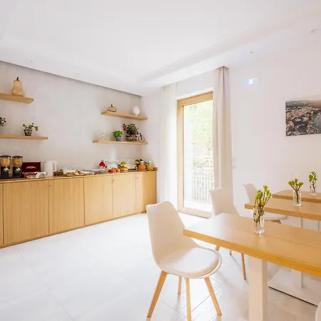 Relais S Francesco Πανσιόν 3*